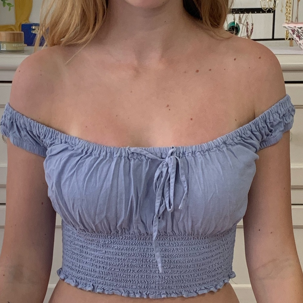 BRANDY MELVILLE Crop Top